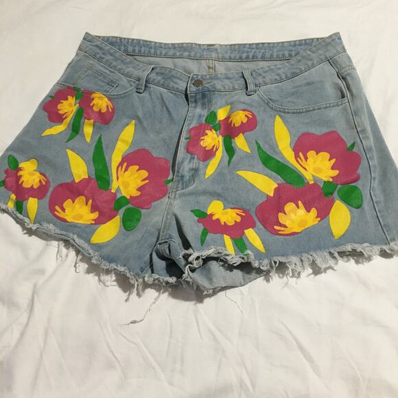 Shein  3 XL floral painted denim cutoff jean shorts plus - Picture 8 of 13